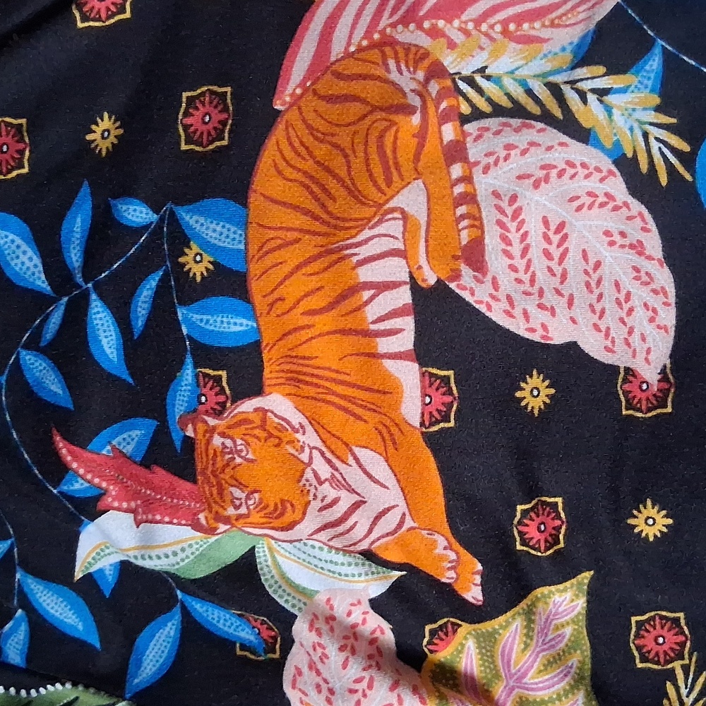2 Sets! Room Service Size XXL Tiger Floral Pajama Sets - Picture 14 of 16